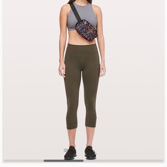 NWT Lululemon Everywhere Belt Bag- fanny pack - Picture 2 of 4